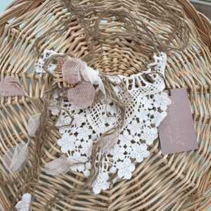 Pechera guipur blanca flor coral BIMBA COLLECTION